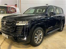 تۆیۆتا لاند کروزەر